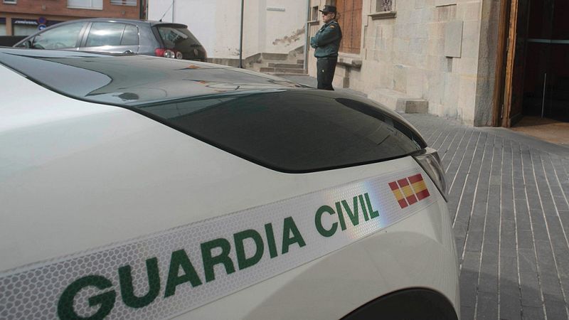 La Guardia Civil detiene a 12 personas en diez provincias en una operación contra la corrupción municipal