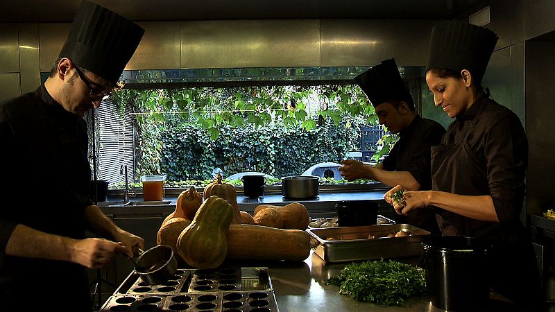 El restaurant Les Cols de la Garrotxa, a "Històries de taula i llit"