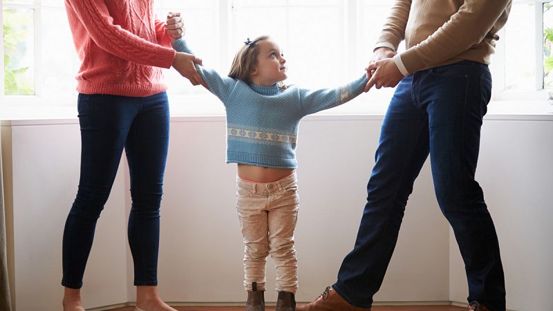 La custodia compartida solo se acordará si la piden los padres, dice el Tribunal Supremo