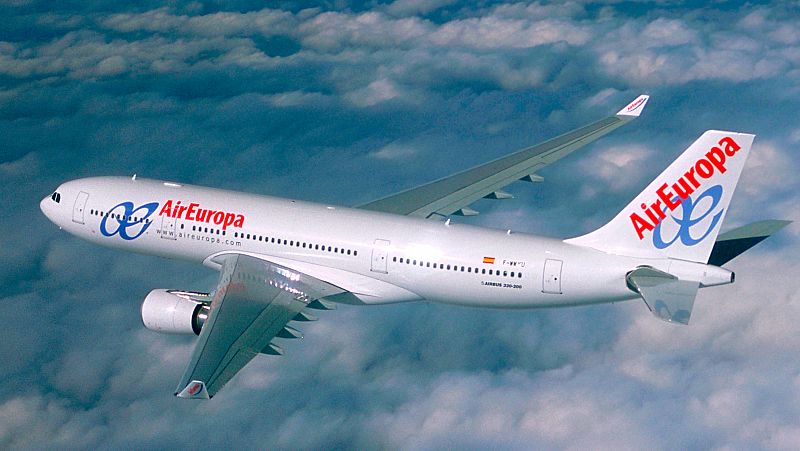 Los pilotos de Air Europa votan ir a la huelga a finales de julio