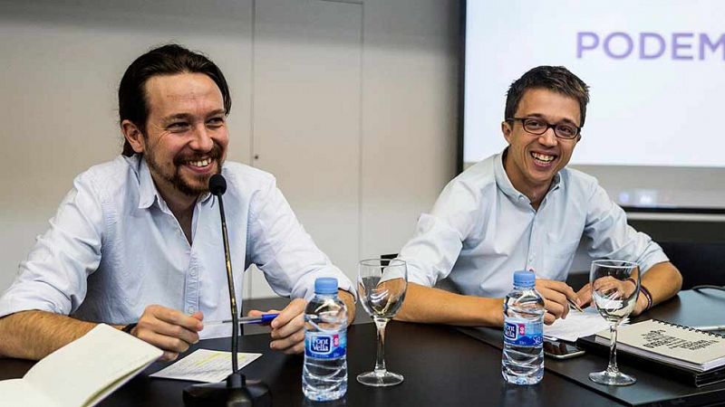 Iglesias dice que es "patético" que Sánchez se preocupe más por Podemos que por Rajoy