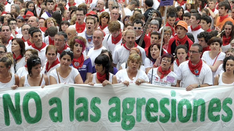 Prisión para los cinco detenidos por la agresión sexual a una joven en Pamplona