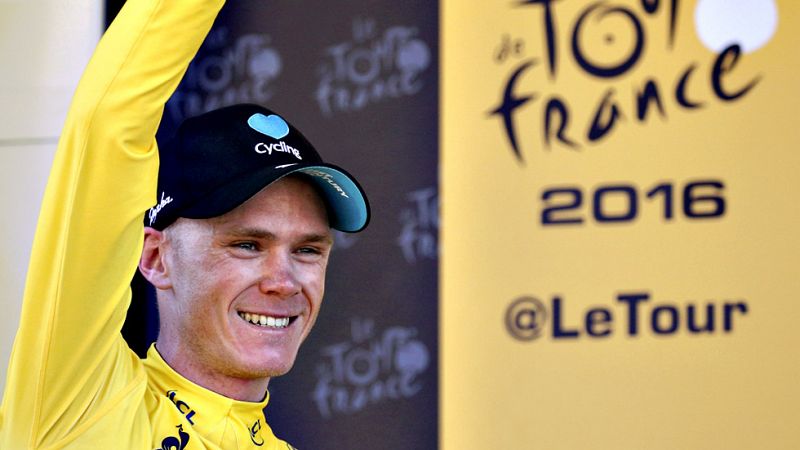 Froome ataca en el descenso y se viste de amarillo