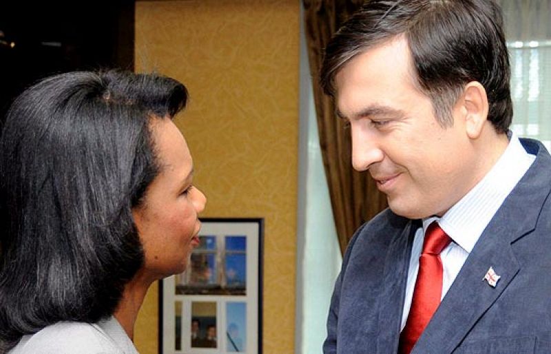 Condoleeza Rice llega a Tiflis para fortalecer el alto el fuego