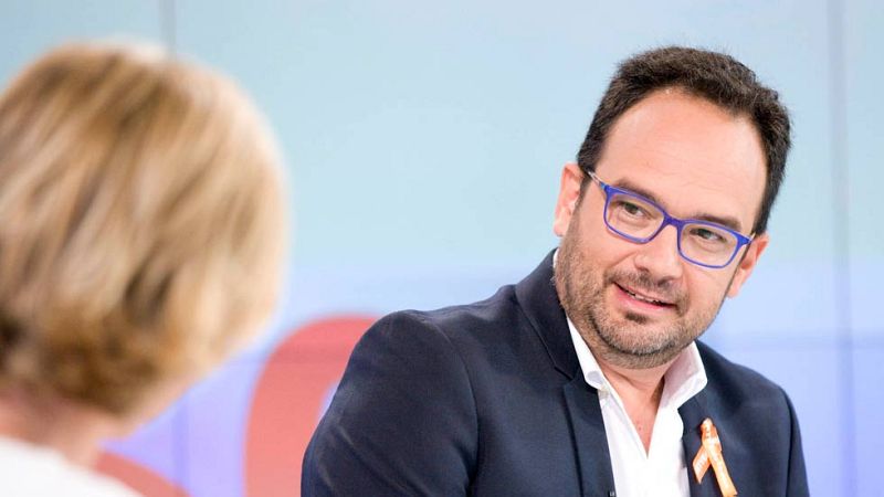 El PSOE no apoyará a Rajoy ni en primera ni en segunda votación y le invita a buscar el pacto en Cataluña