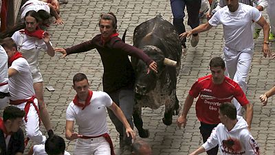Sexto encierro de San Ferm�n 2016 muy r�pido y con bonitas carreras ante los Victoriano del R�o