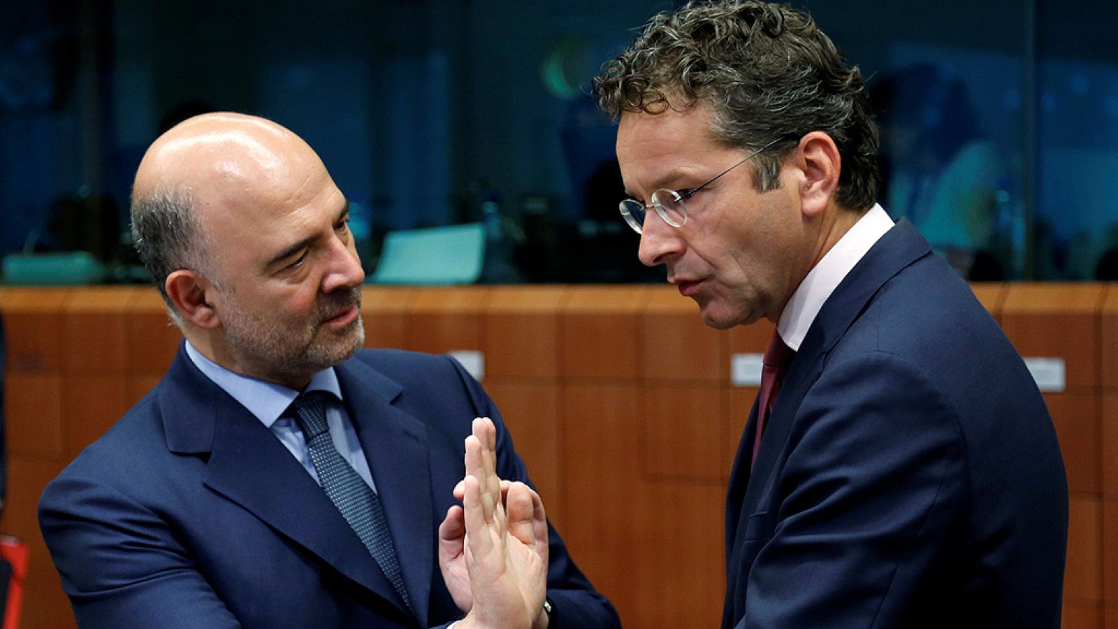 El Eurogrupo, partidario de que se multe a España y Portugal por déficit excesivo