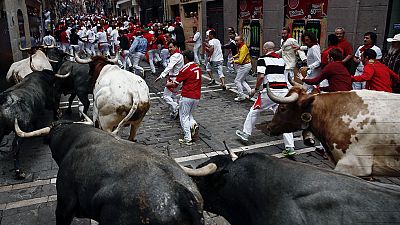 �ltimo encierro de San Ferm�n 2016 con los Miura, r�pido y accidentado por las ca�das de los toros