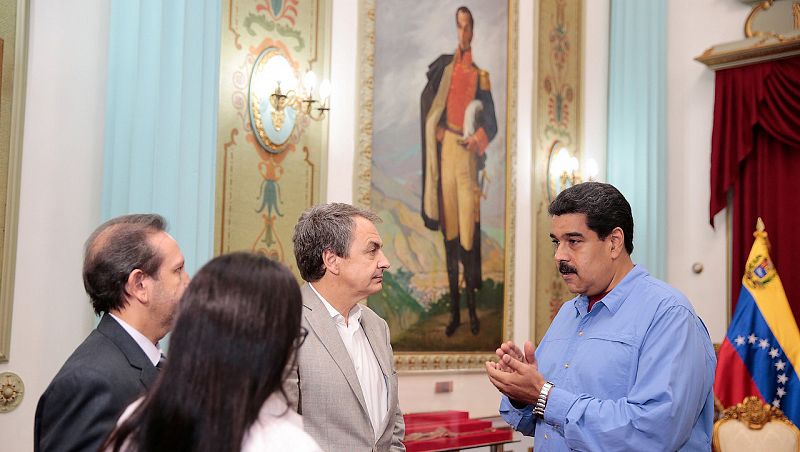 Zapatero se reúne con Maduro para hablar de un posible diálogo del Gobierno de Venezuela con la oposición