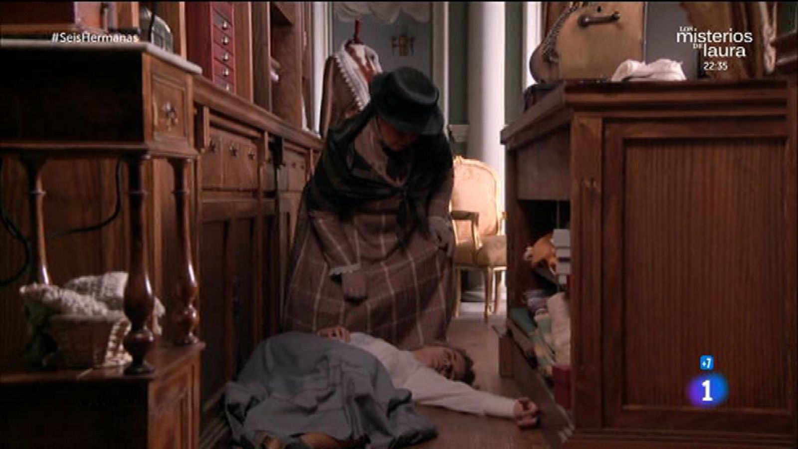 Seis Hermanas - Elisa y Merceditas encuentran muerta a Carolina