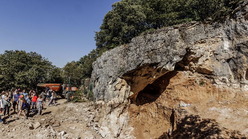 Los arqueólogos de Atapuerca esperan encontrar vestigios de hace 1,5 millones de años en la Cueva Fantasma