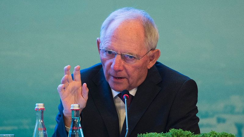 Schäuble reivindica un acuerdo global para gravar las transacciones financieras