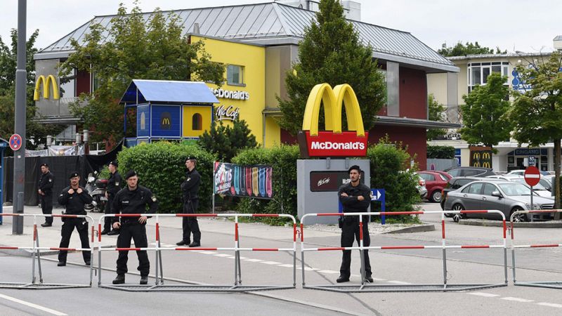 La policía cree que el tiroteo de Múnich fue un "acto de locura" y descarta vínculos con el yihadismo