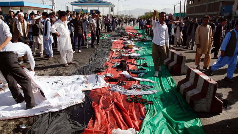 Al menos 80 muertos y más de 200 heridos en un atentado durante una manifestación en Kabul