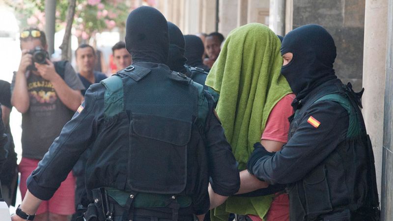 Detenidos dos hermanos en Girona por colaborar con la financiación del Dáesh