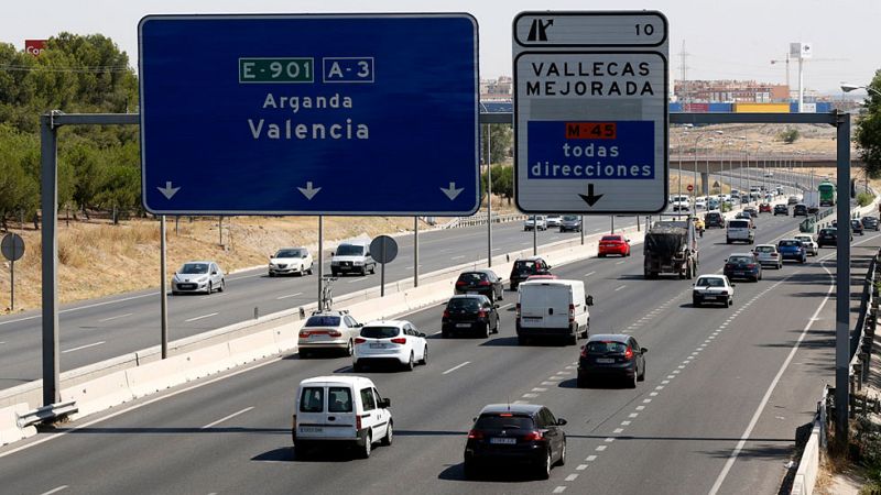 La segunda gran operación del verano comienza con retenciones puntuales en las carreteras