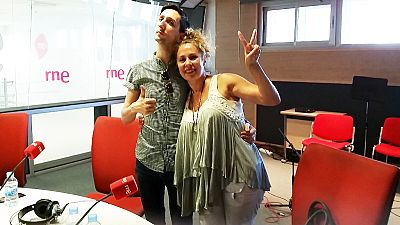 Las mañanas de RNE - Miriam Díaz-Aroca y Mario Alberto Díez, de gira con 'Lavar, marcar y enterrar' - Escuchar ahora