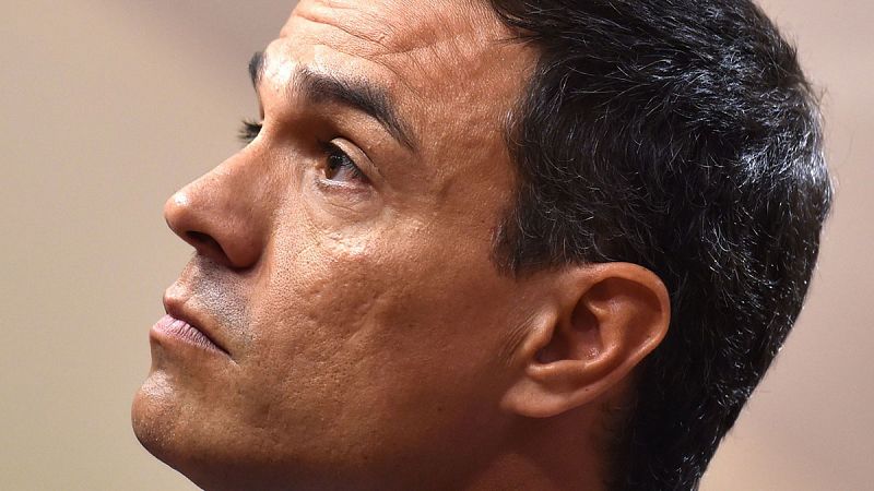 El PSOE espera que el "caminito" de Rajoy y Rivera desbloquee el país y acusa al PP de "chantaje"