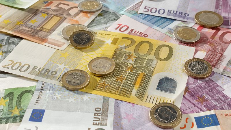 El Tesoro Público vuelve a cobrar por los bonos a 3 años y se acerca al 0% en los de 5 años