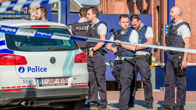 Un hombre hiere a machetazos a dos policías en la ciudad belga de Charleroi al grito de "Alá es grande"