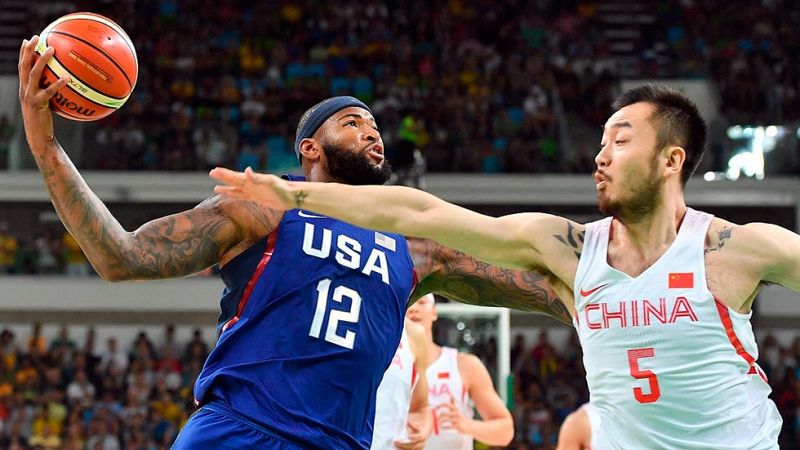 La selección de baloncesto de Estados Unidos aplasta a China en su primer partido