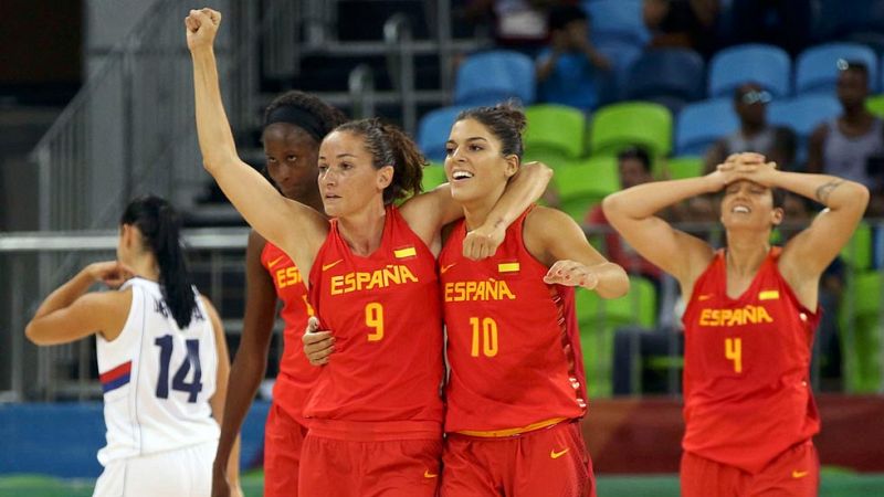 La selección española femenina de baloncesto gana a Serbia en su debut