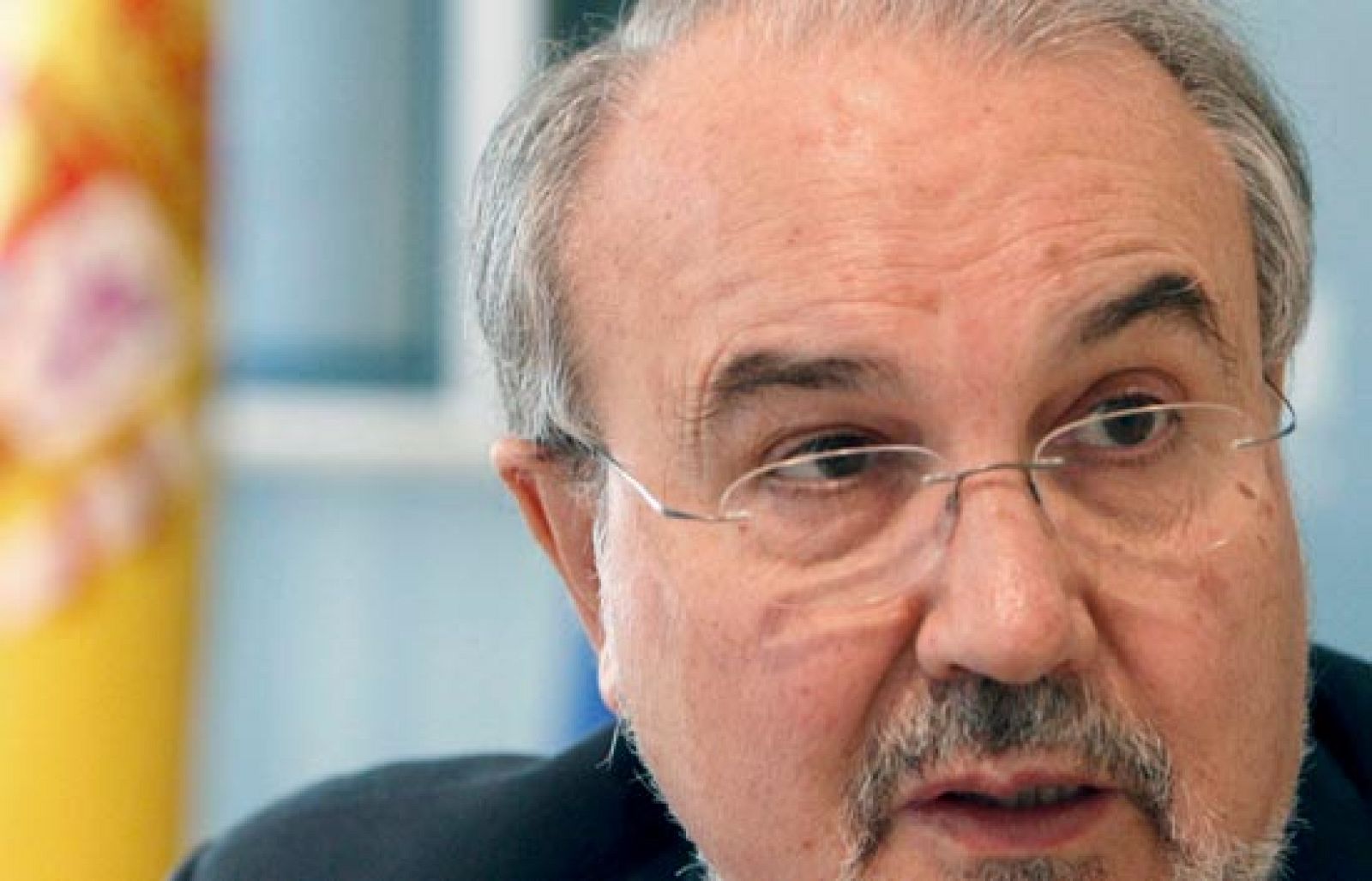 Pedro Solbes confía en que la inflación empiece a bajar.