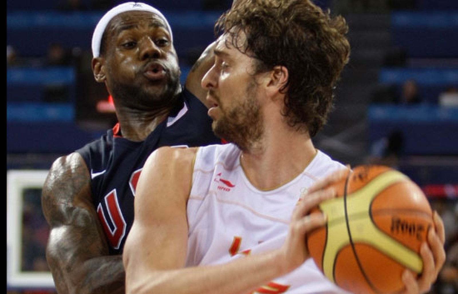 Estados Unidos arrasa a España | Ver