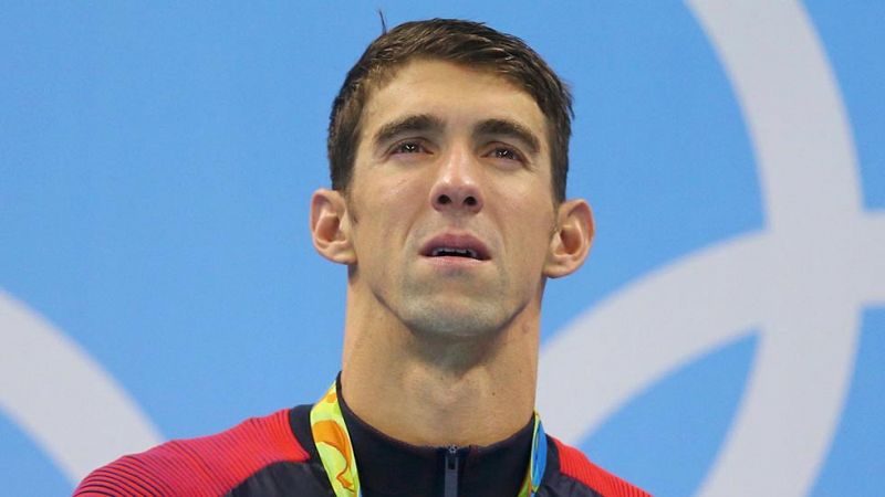 Phelps se despide de los Juegos con su 23er oro