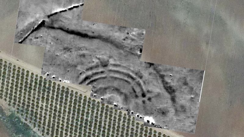 Descubren en Carmona un recinto circular de hace 4.500 años, único en el sur de Europa
