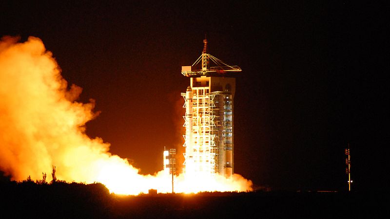 China lanza un satélite de comunicación cuántica para explorar la teleportación