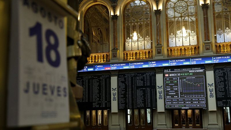 El IBEX 35 sube un 0,74% y recupera los 8.500 puntos animado por el repunte del precio del petróleo