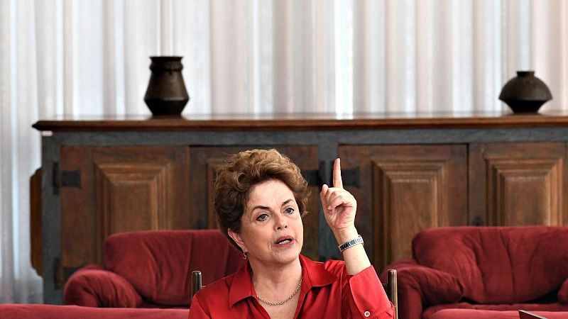 Rousseff reclama celebrar nuevas elecciones poco antes de la votación final sobre su destitución