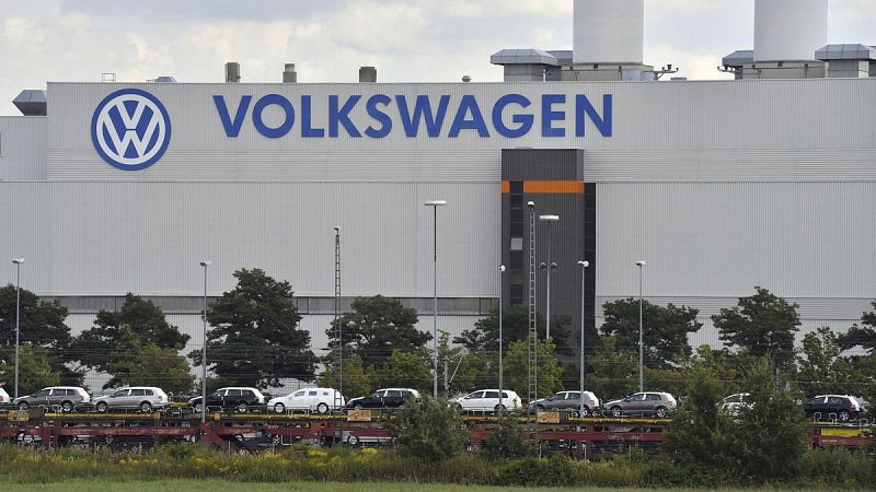 Volkswagen para su actividad en seis plantas alemanas por problemas con los proveedores