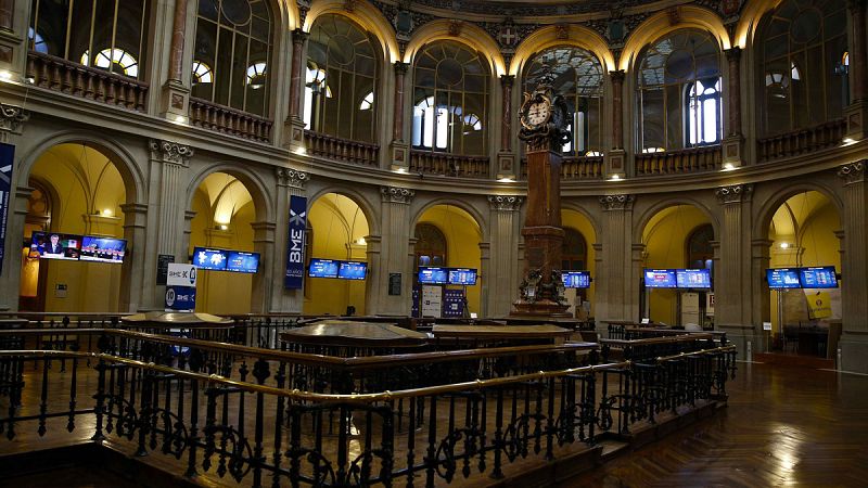 El IBEX 35 sube un 0,21% en una jornada volátil y con poco volumen de negociación