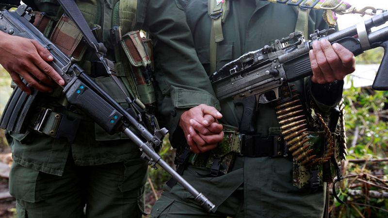 Santos: "Se acabó la guerra con las FARC", la paz entra en vigor en Colombia