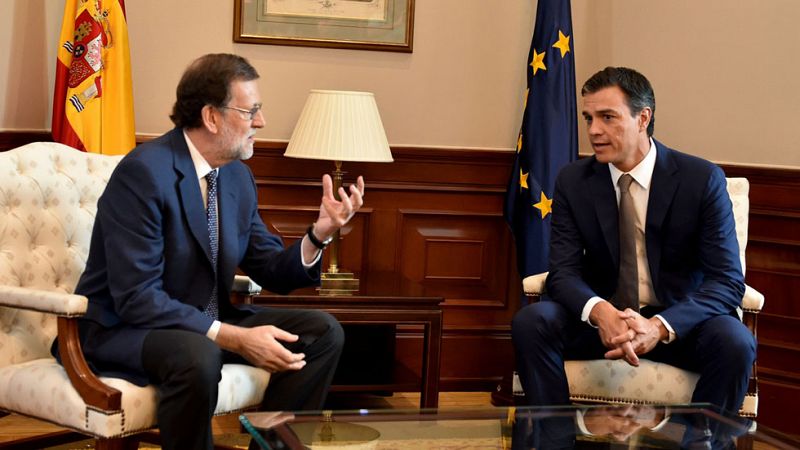 Rajoy dice que el PSOE "tiene la llave" y asegura que unas nuevas elecciones "minarían nuestro crédito como país"