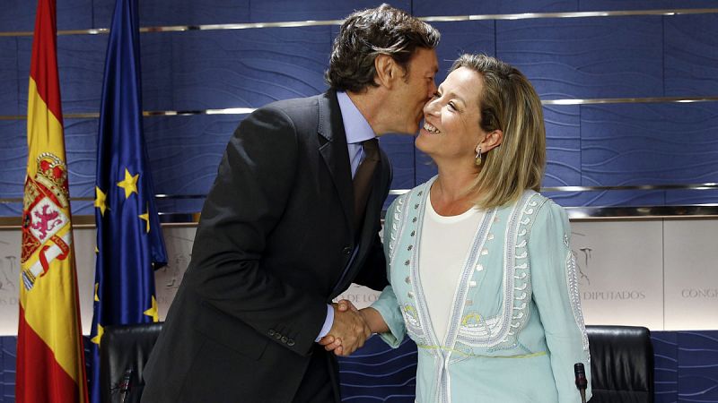 CC firma un acuerdo de investidura con el PP tras incorporar las reivindicaciones de la "agenda canaria"