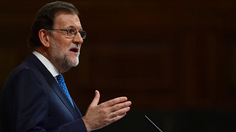 Rajoy ofrece al PSOE un gran pacto para sostener las pensiones, la sanidad y la educación