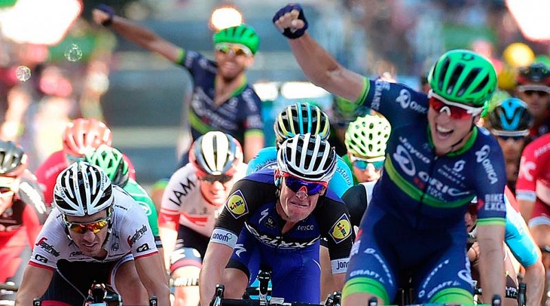 Jens Keukeleire se lleva el triunfo en el esprint de Bilbao