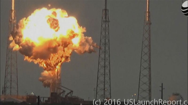 Explota un cohete no tripulado de SpaceX en Cabo Cañaveral, en EE.UU.