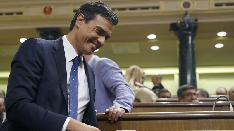 Sánchez "tomará la iniciativa" llamando a Iglesias y Rivera para desbloquear la situación