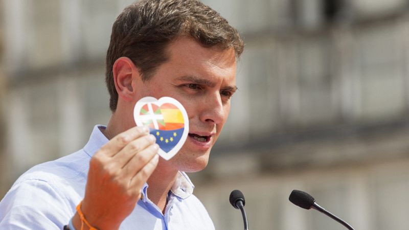 Rivera: "No hay silln que est por encima del conjunto de los espaoles"