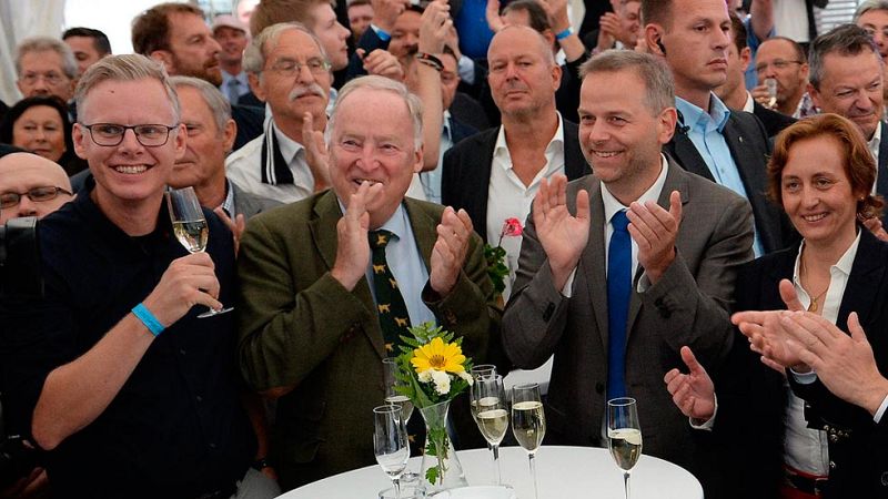 El xenófobo AfD supera por primera vez al partido de Merkel en unas elecciones en Alemania