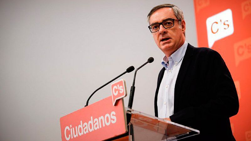 Ciudadanos se niega a un acuerdo con PSOE y Podemos y llama a Rajoy y Sánchez a que hablen