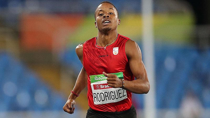 Los hermanos Rodrguez, cuarto y quinto en 400m