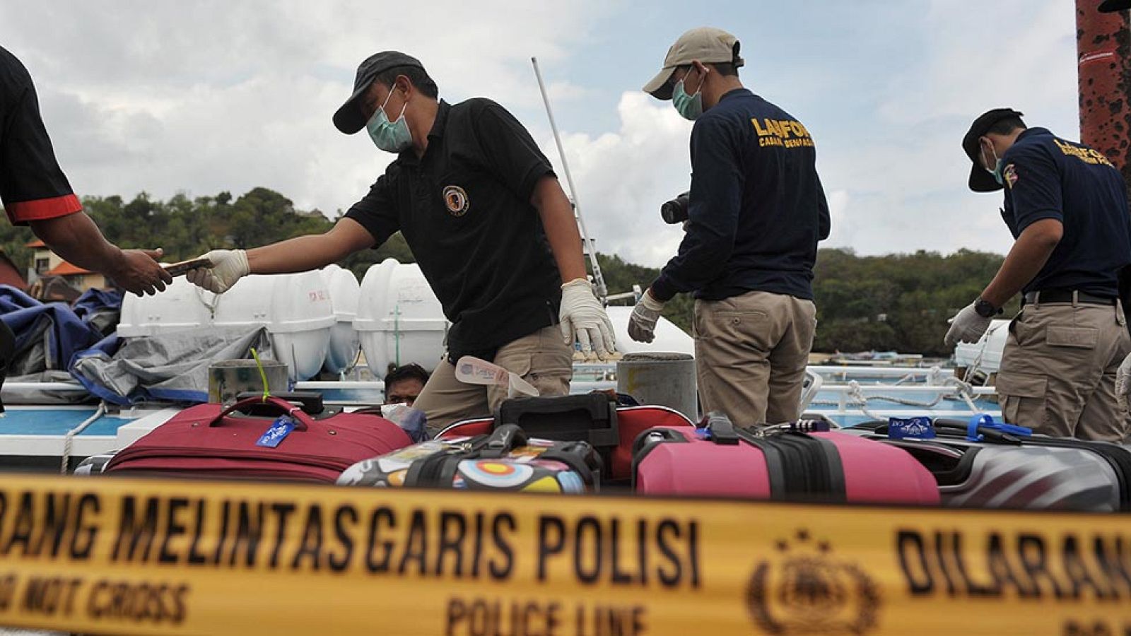 La policía indonesia confirma la muerte de una española en el accidente de un trasbordador en Bali