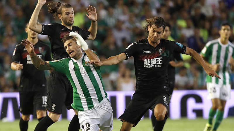 Betis y Granada salvan un punto en un partido de ida y vuelta