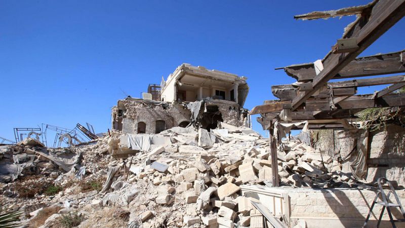 Damasco y Moscú acusan a EE.UU. de bombardear posiciones sirias causando decenas de muertos