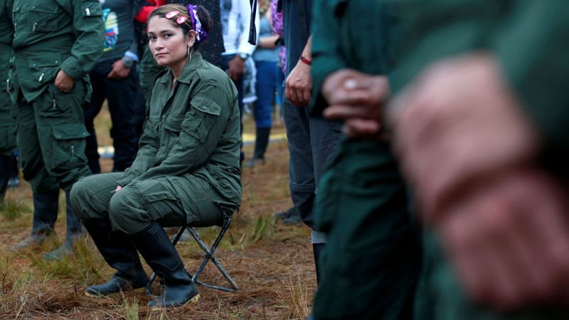 El líder de las FARC abre la conferencia guerrillera que ratificará el acuerdo de paz